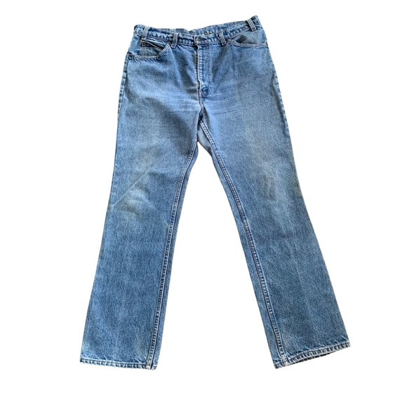 Vintage Orange Tab Light Wash Levi's Perfectly Worn In Jeans - Picture 3 of 16